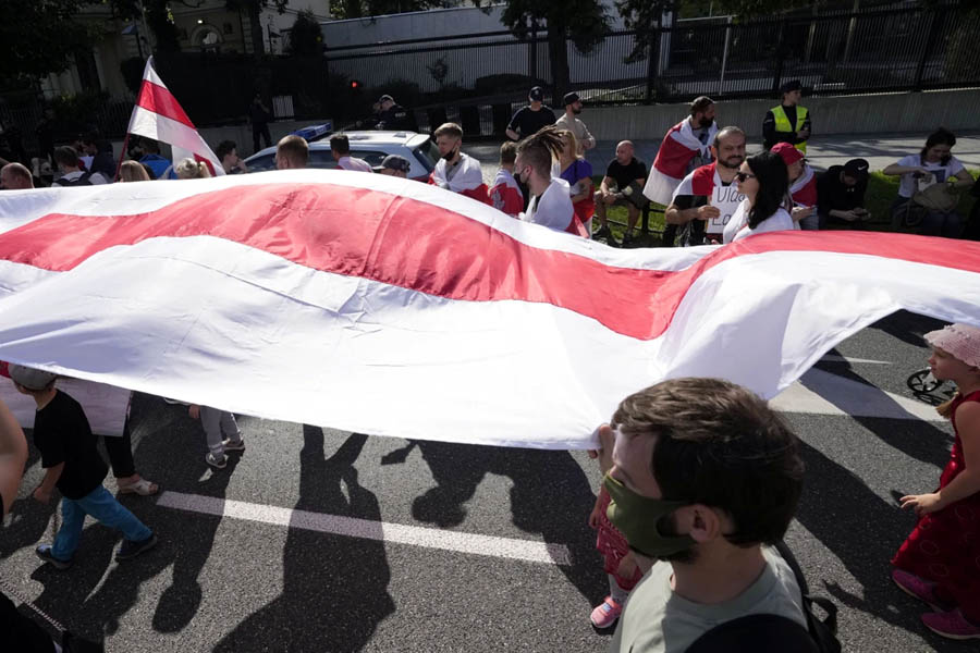 Poland's crucial parliamentary election 2023 - PiS faces decline as Civic Coalition rises under Donald Tusk