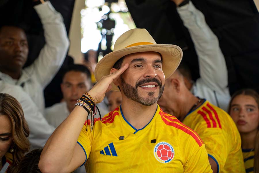 Colombia's Trump Whisperer: Millionaire Lawyer Abelardo de la Espriella Wins Presidency — 249,901 Votes, Iron Fist Promises, and a Nation Divided
