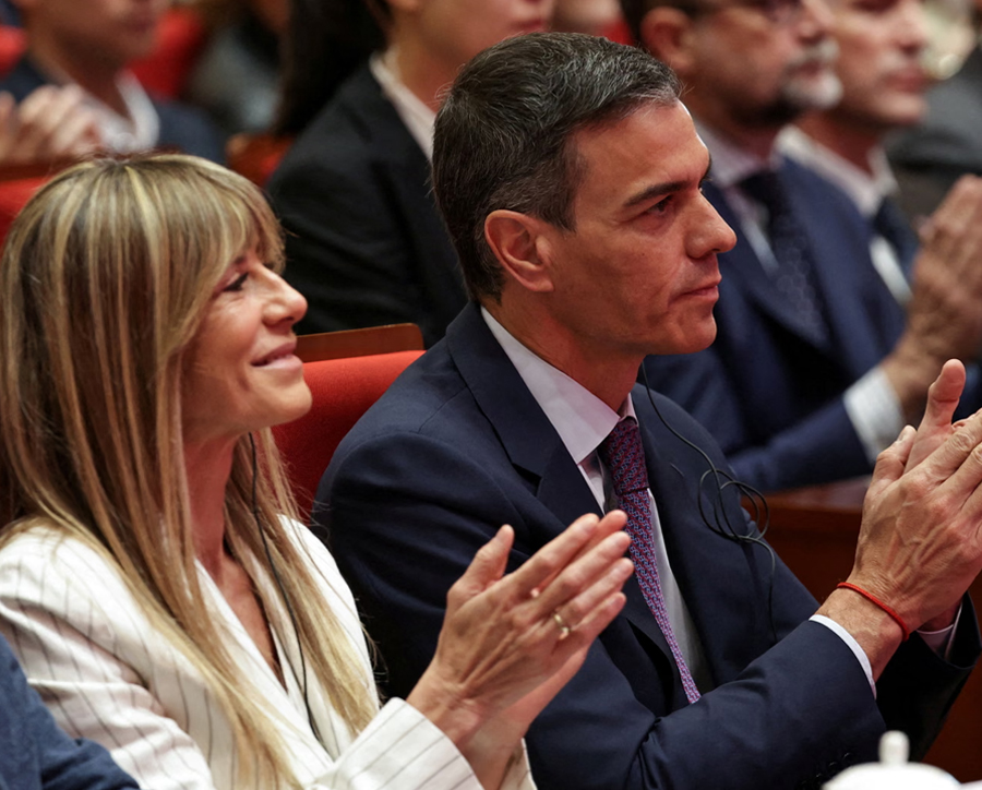 Spain's Conservatives and Far-Right Vox Seal Andalucía Coalition Deal — National Coalition Prospect Draws Closer as PP Embraces 'National Priority' Policy
