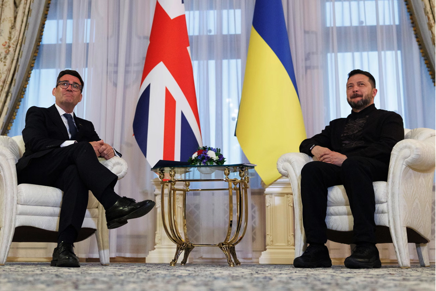 Burnham to take Zelenskyy's Patriot missile pleas to Trump as Kremlin accuses UK PM of 'war party' — US military plane lands in Moscow