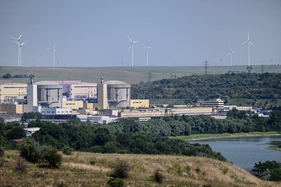 Romania on Thursday shut down the Cernavoda nuclear plant due to record-low Danube river levels