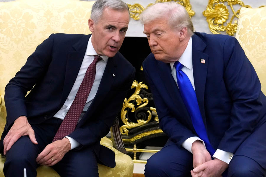 Donald Trump and Mark Carney during US-Canada trade talks, highlighting Carney as a skilled negotiator.