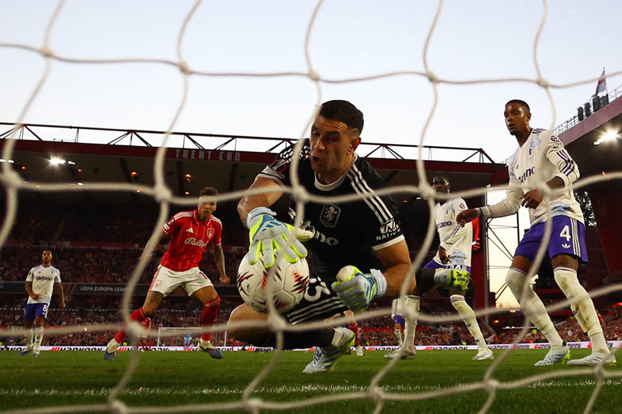 Emiliano Martínez makes a fine save to deny Nottingham Forest's Igor Jesus in the first half of the Europa League semi-final first leg.