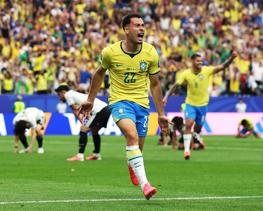 Gabriel Martinelli of Brazil celebrates scoring the winning goal against Japan