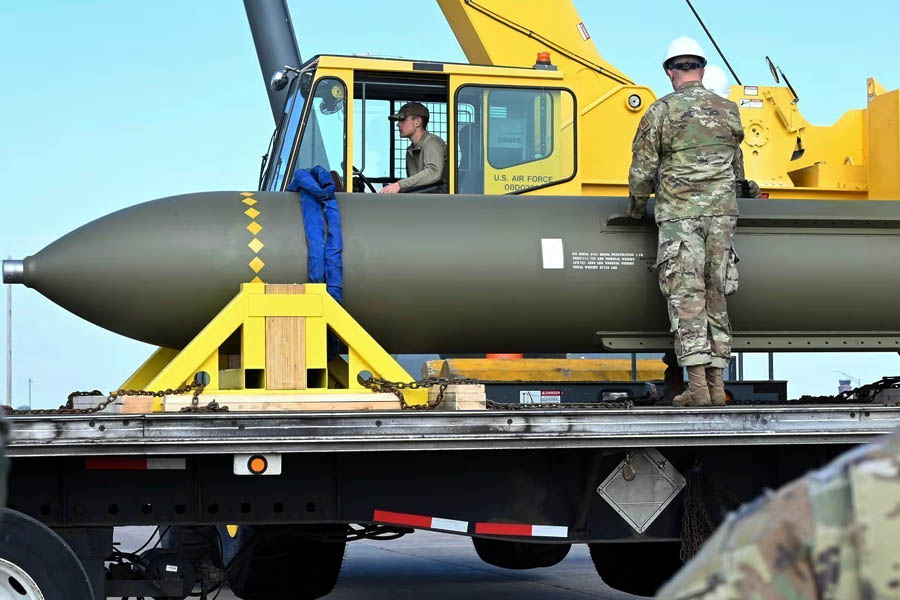 Trump Hesitates on Iran Strike Over Bunker Buster Doubts