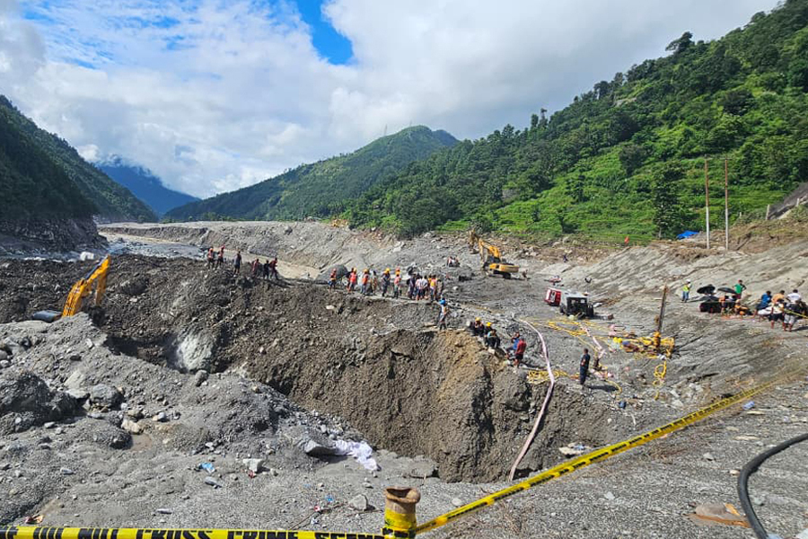 This is how rescue efforts are underway in the tunnels of the hydroelectric project