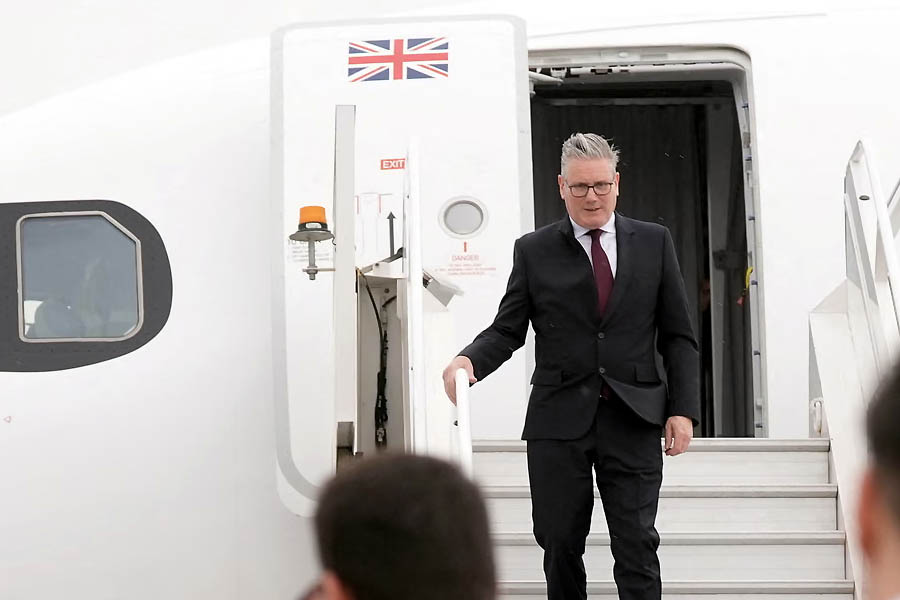 Keir Starmer arriving in Yerevan for EPC summit