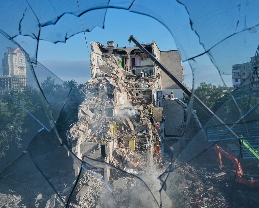 Kyiv Attacks Death Toll Rises to 17 as Russia Warns It Will 'Continue to Increase Pressure' on Ukrainian Capital — Europe Live Updates
