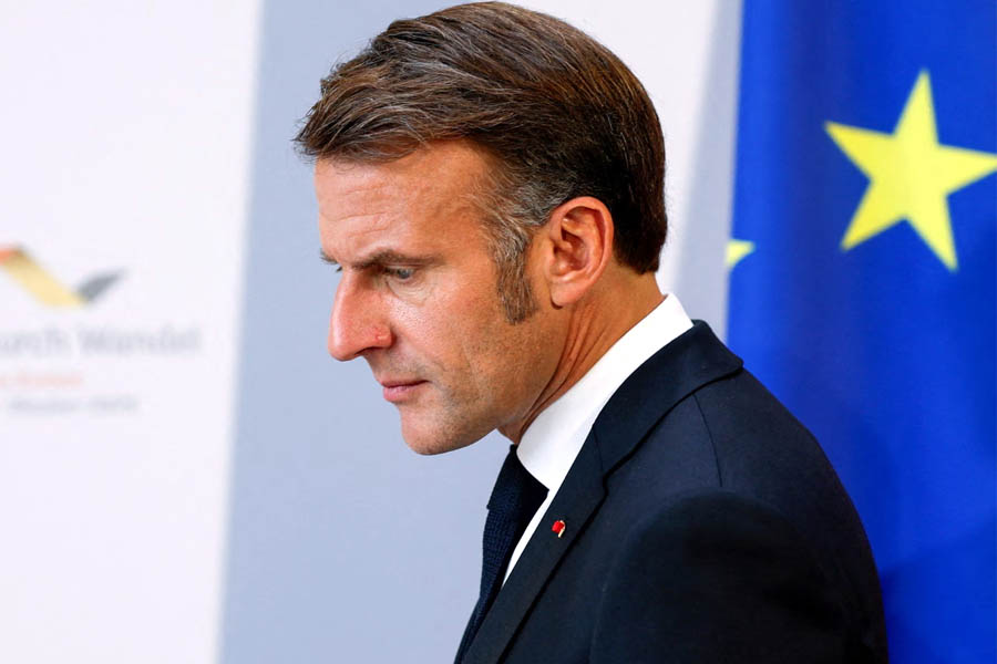 Macron faces political crisis as French parliament blocks budget after 2024 snap elections.