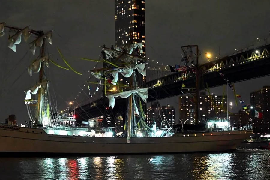 Damaged masts on the Mexican Navy training ship Cuauhtémoc after it crashed into New York City's Brooklyn Bridge