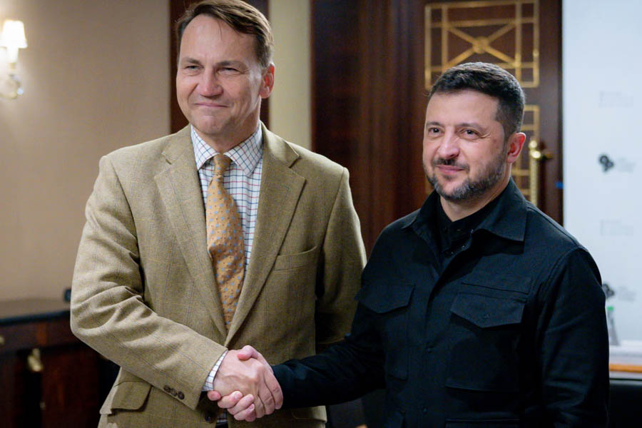 Poland’s Foreign Minister Radosław Sikorski meets President Volodymyr Zelenskyy in Ukraine on 14 September 2025 to discuss diplomatic and security cooperation.