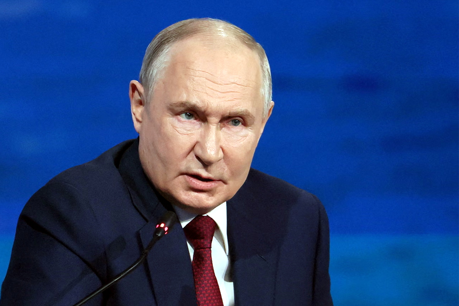 Putin's Party Crashed: 500 Drones, a Nuclear Near-Miss, and London's War Cabinet — Zelenskyy Vows 'We Will Not Silently Die' as Kyiv Strikes St Petersburg Again