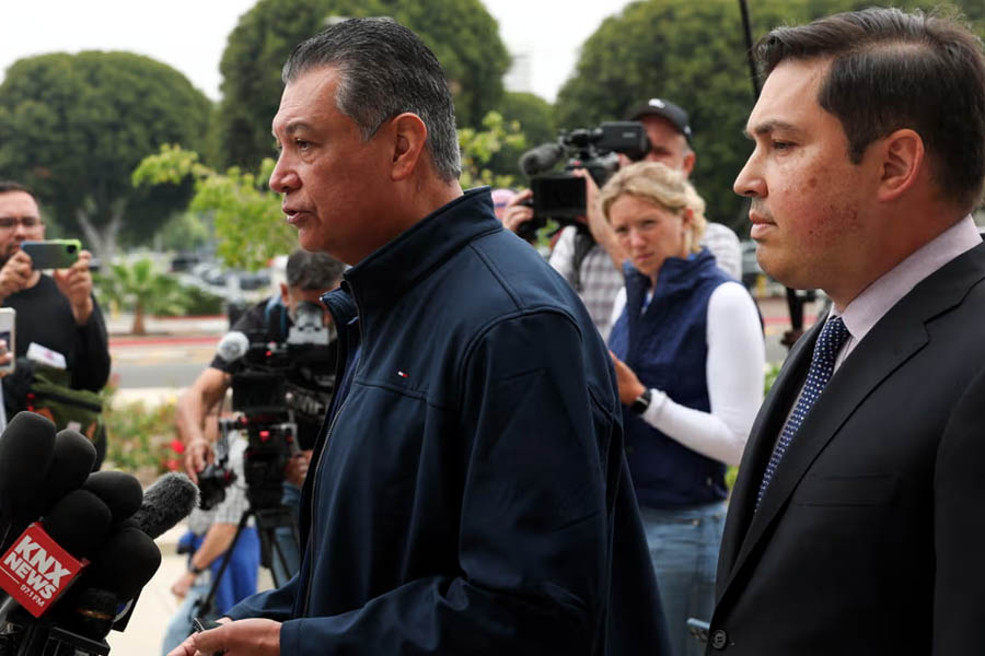 Senator Alex Padilla handcuffed and forcibly removed from Kristi Noem’s LA press conference