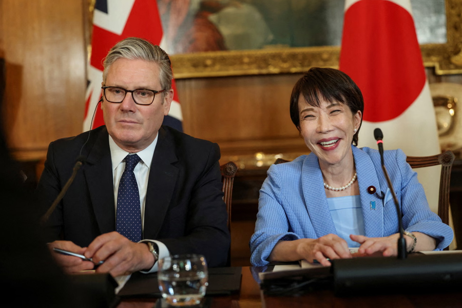 Prime Minister Keir Starmer and Japan's Prime Minister Sanae Takaichi met at Downing Street on Sunday with a joint fighter-jet project said to be under discussion as part of deepening UK-Japan defence cooperation.