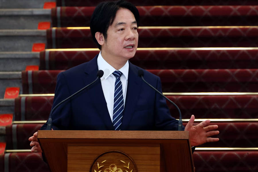 Taiwan Urges Peace and Dialogue as China Steps Up Military Pressure