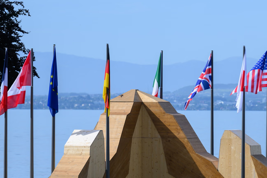 Donald Trump will meet the leaders of the other six G7 nations in Évian-les-Bains, France