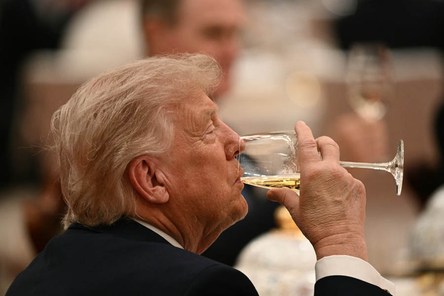Donald Trump attends state banquet with Xi Jinping