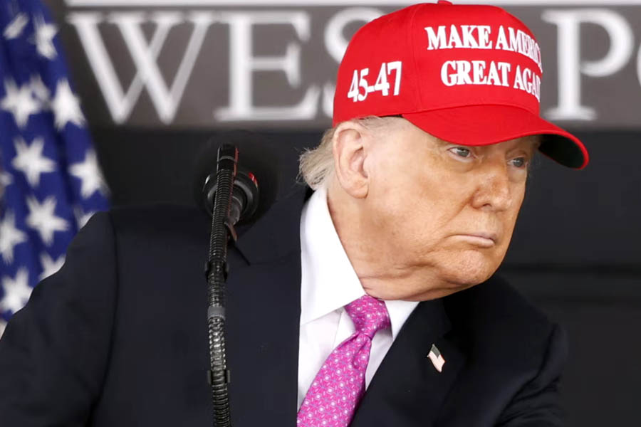 Trump’s 40% tariff threats draw cautious response from Asian allies as trade talks continue before August deadline.