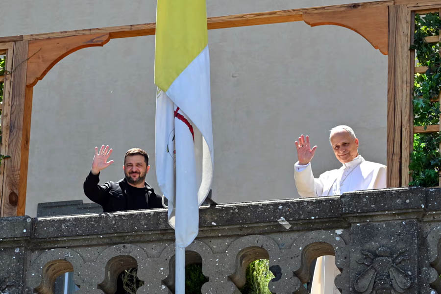 Pope Leo XIV welcomes Ukraine's President Volodymyr Zelenskyy at Castel Gandolfo, offering the Vatican as a venue for peace talks with Russia.