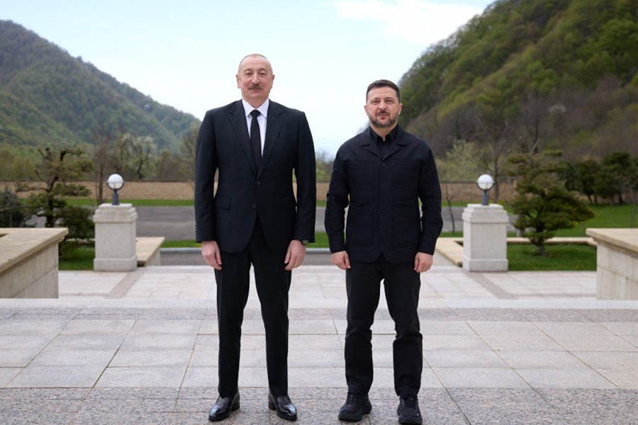 Ukrainian President Volodymyr Zelenskyy meets with his Azerbaijani counterpart, Ilham Aliyev, during a visit to Azerbaijan on Saturday.