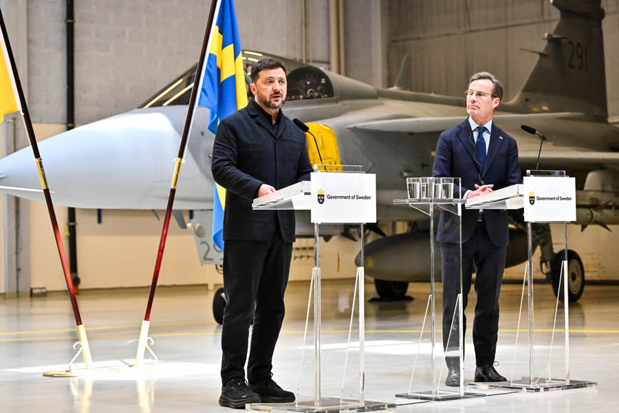 Sweden Donates 16 Gripen Fighter Jets to Ukraine as US Backs Z...