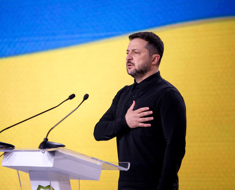 Zelenskyy during the national anthem at the start of a veterans forum in Kyiv on Saturday.